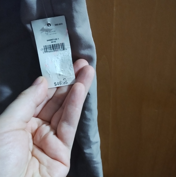 NWT Gap shorts - Picture 2 of 4